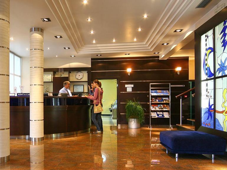 Hotel Blue Star Будва Екстер'єр фото