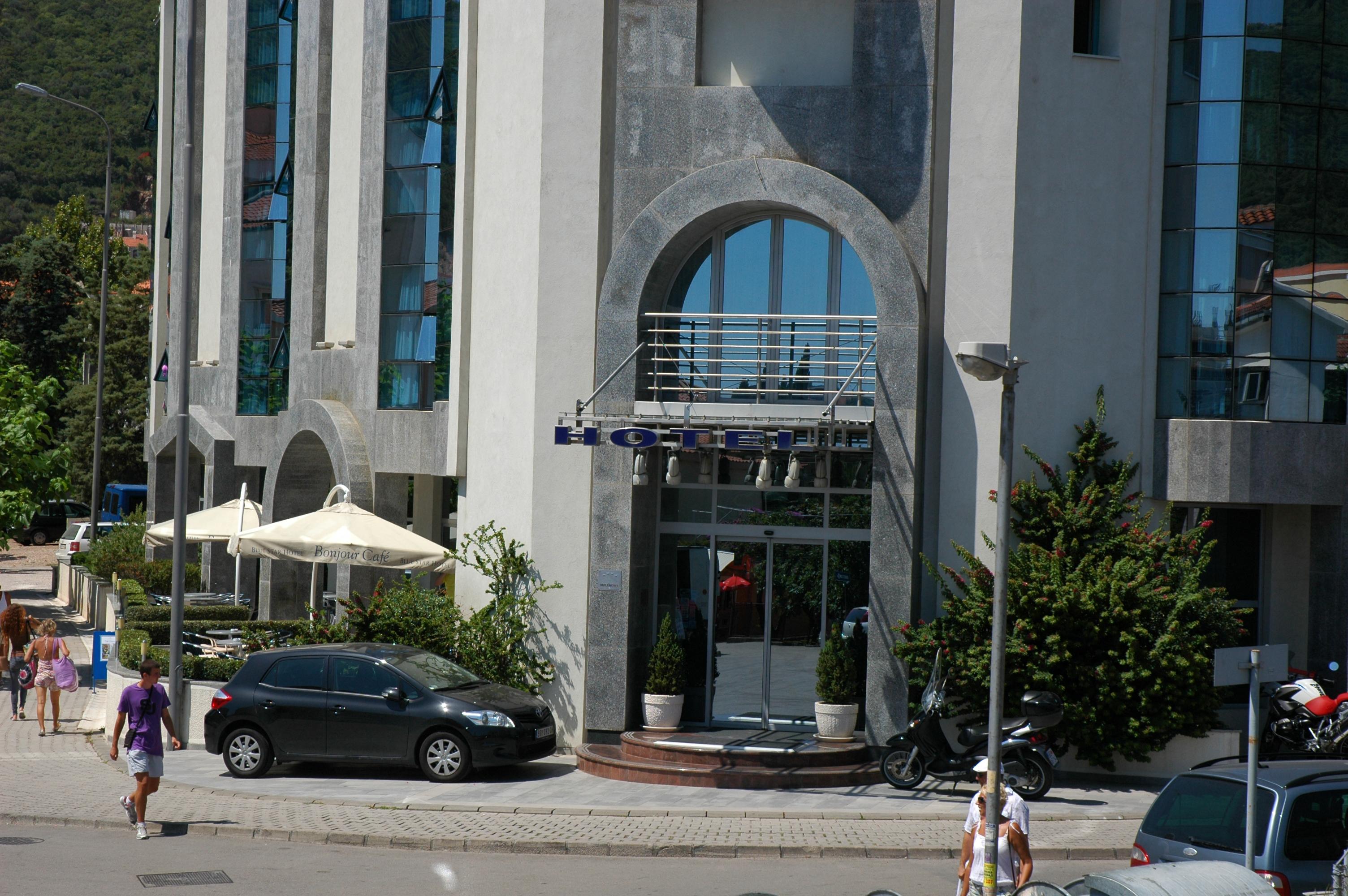 Hotel Blue Star Будва Екстер'єр фото
