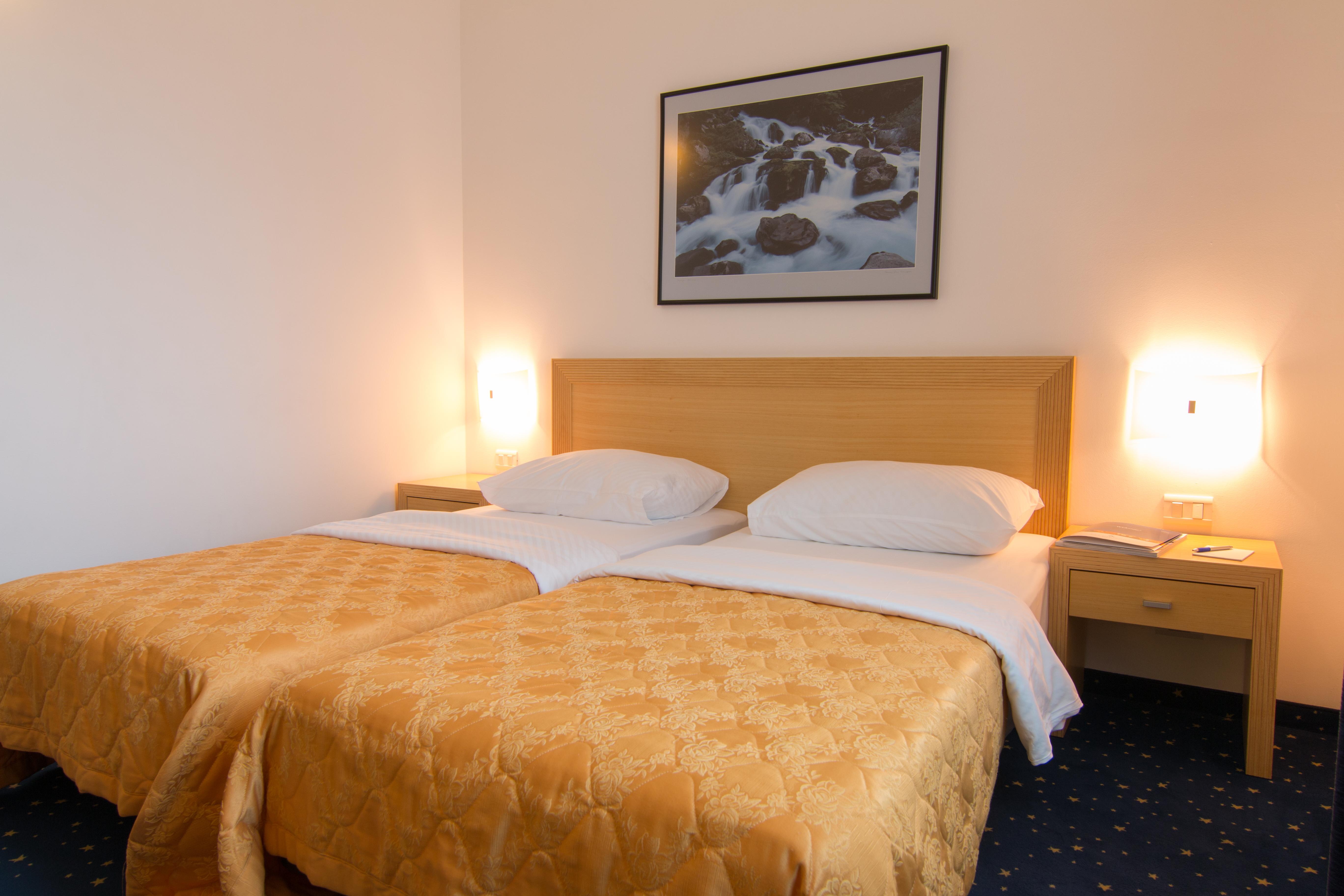 Hotel Blue Star Будва Екстер'єр фото