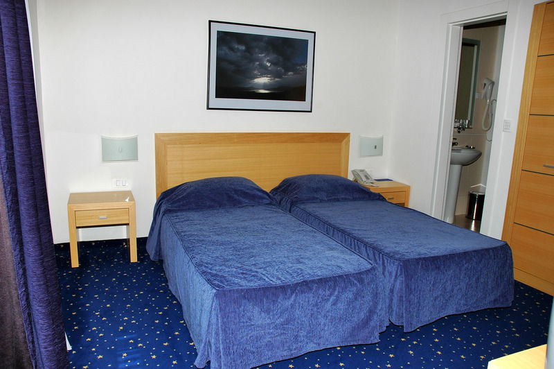 Hotel Blue Star Будва Екстер'єр фото