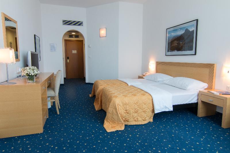 Hotel Blue Star Будва Екстер'єр фото